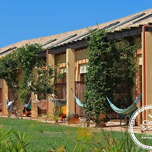 Agroturismo Casa Do Vale Da Lama Ecohotel & Retreat Centre In A Farm, Odiáxere